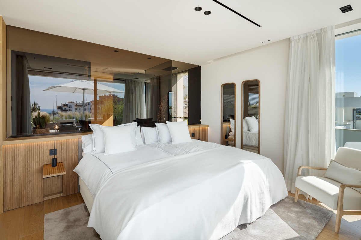 Se vende Villa - Chalet de 5 dormitorios en Costa Del Sol, Málaga, España