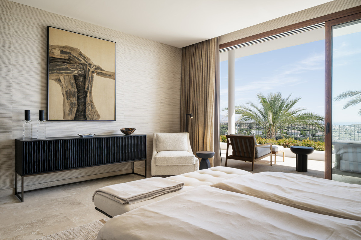 3 Bed Apartment for sale in Casares Costa Del Sol, Málaga, Spain