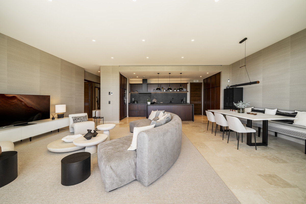 3 Bed Apartment for sale in Casares Costa Del Sol, Málaga, Spain