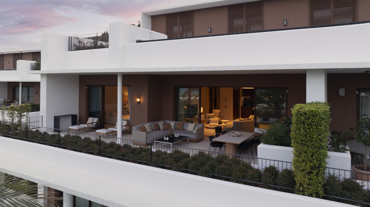 3 Bed Apartment for sale in Casares Costa Del Sol, Málaga, Spain