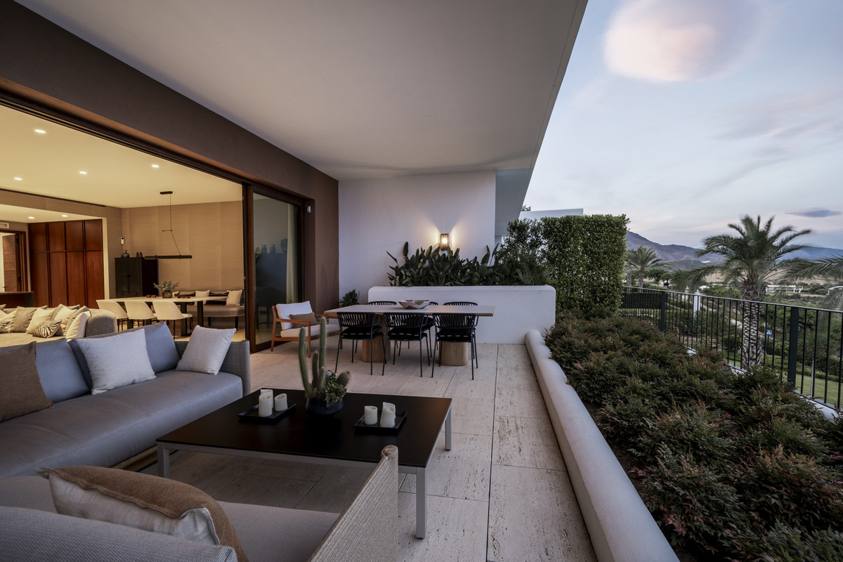 3 Bed Apartment for sale in Casares Costa Del Sol, Málaga, Spain