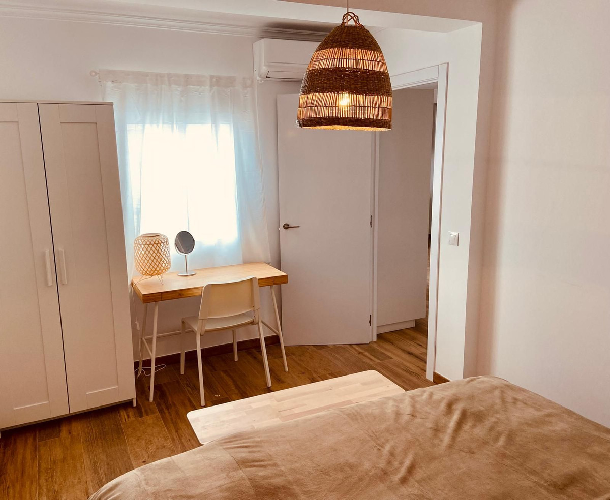 2 Bed Apartment for sale in Fuengirola Costa Del Sol, Málaga, Spain