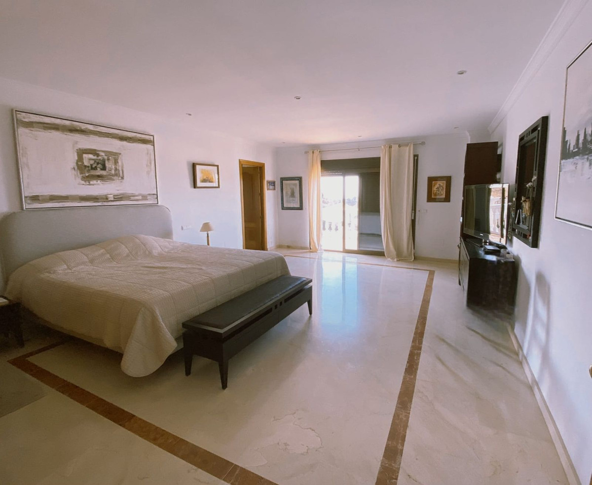 7 Bed Townhouse for sale in Marbella Costa Del Sol, Málaga, Spain