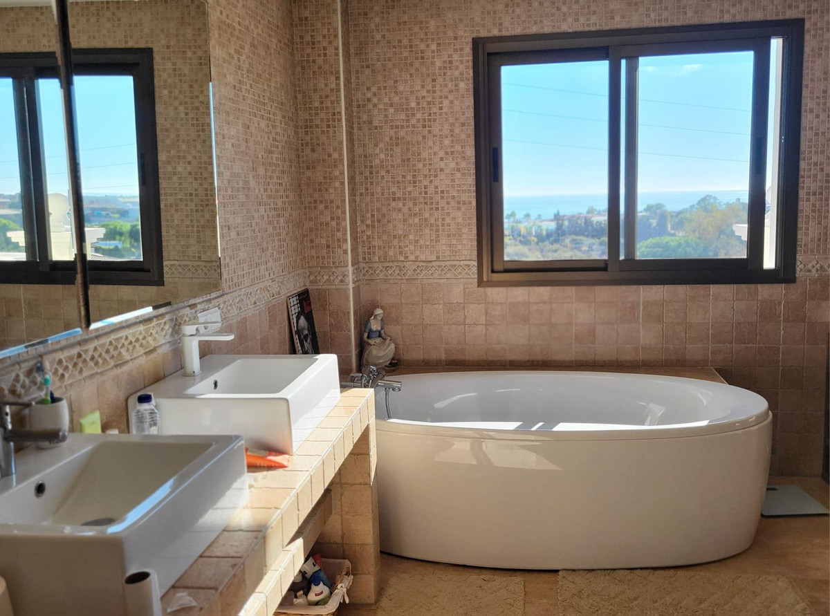 7 Bed Townhouse for sale in Marbella Costa Del Sol, Málaga, Spain