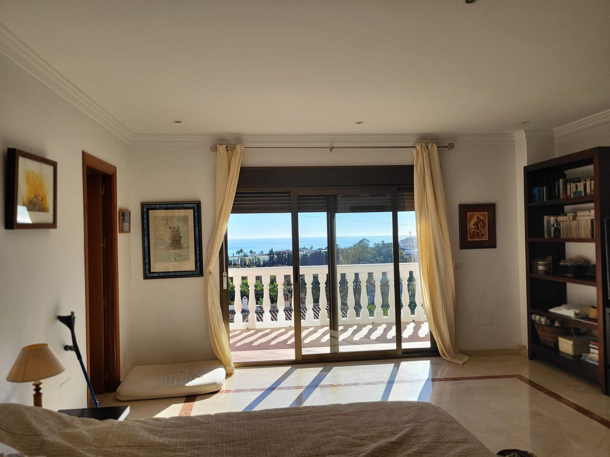 7 Bed Townhouse for sale in Marbella Costa Del Sol, Málaga, Spain