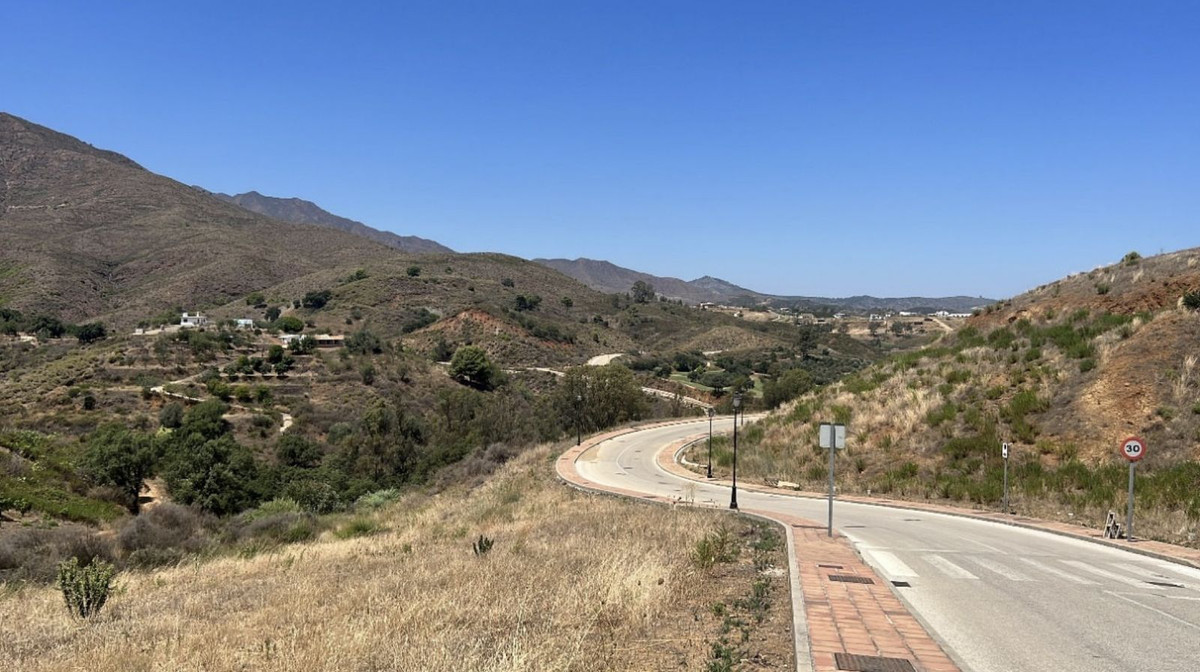 Se vende Terreno Urbano  en Costa Del Sol, Málaga, España