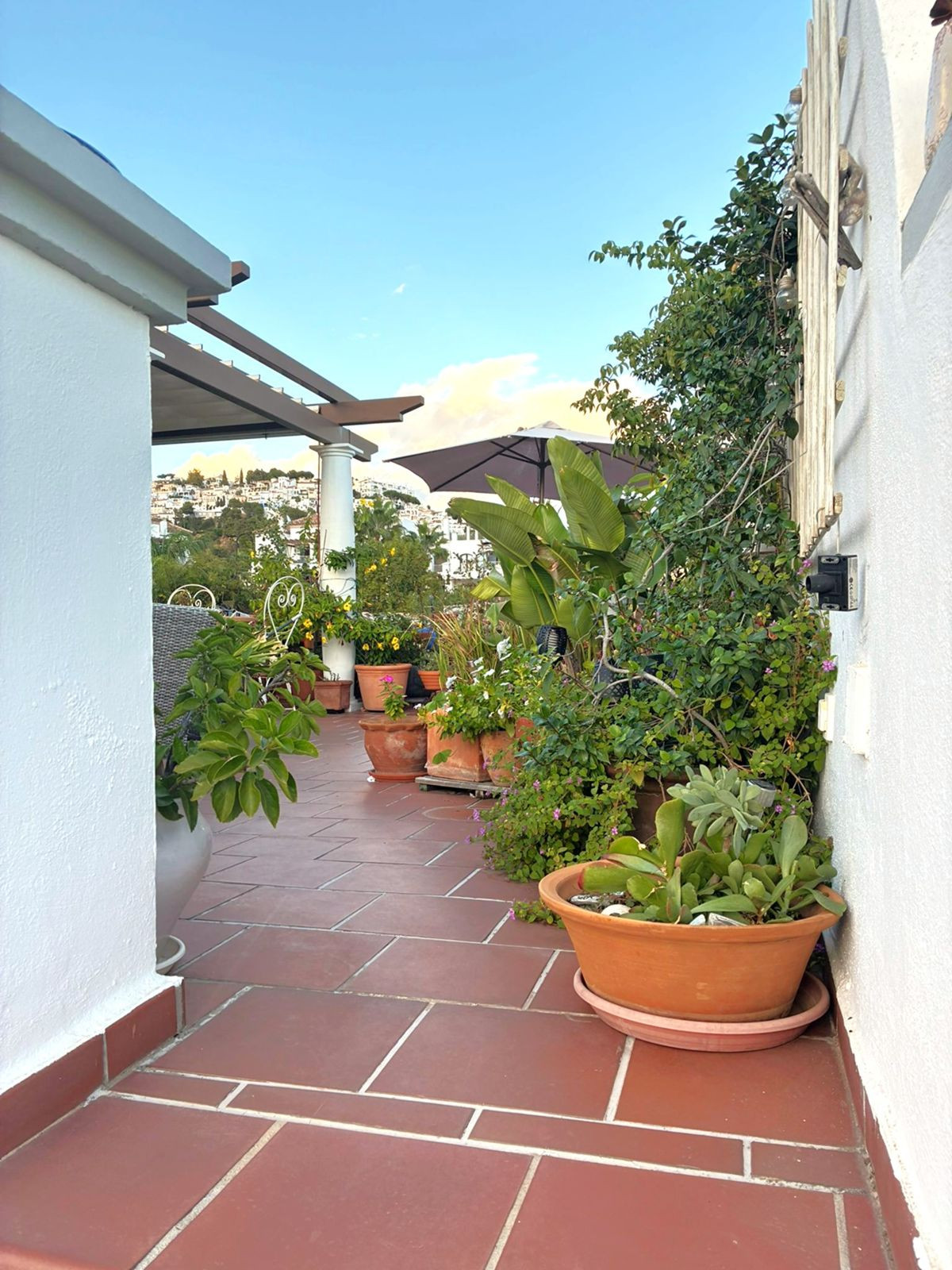 3 Bed Apartment for sale in Los Arqueros Costa Del Sol, Málaga, Spain