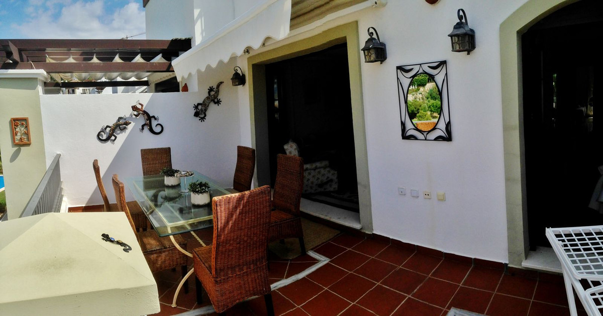 3 Bed Apartment for sale in Los Arqueros Costa Del Sol, Málaga, Spain