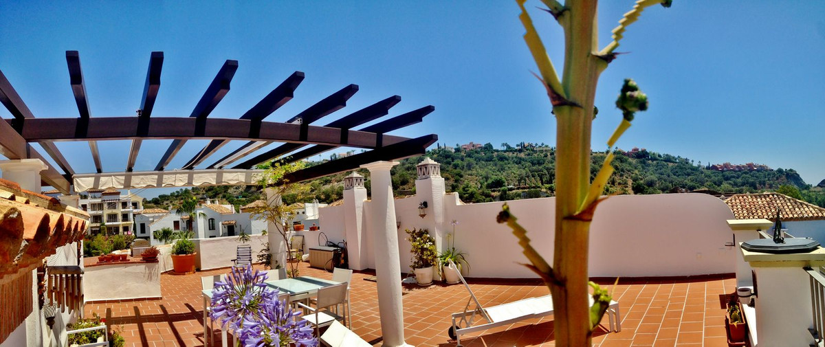 3 Bed Apartment for sale in Los Arqueros Costa Del Sol, Málaga, Spain