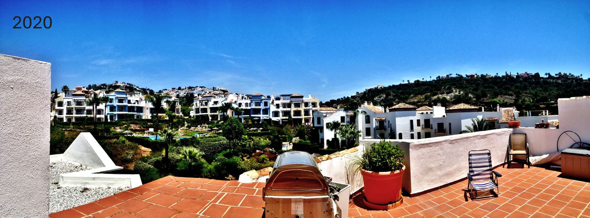 3 Bed Apartment for sale in Los Arqueros Costa Del Sol, Málaga, Spain