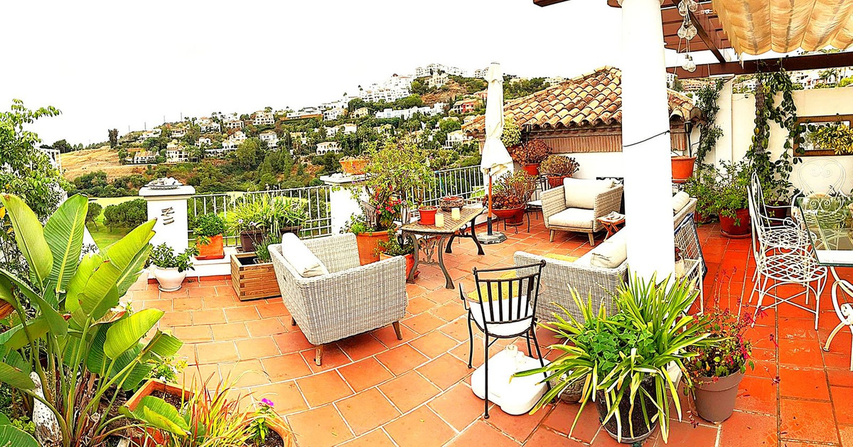 3 Bed Apartment for sale in Los Arqueros Costa Del Sol, Málaga, Spain
