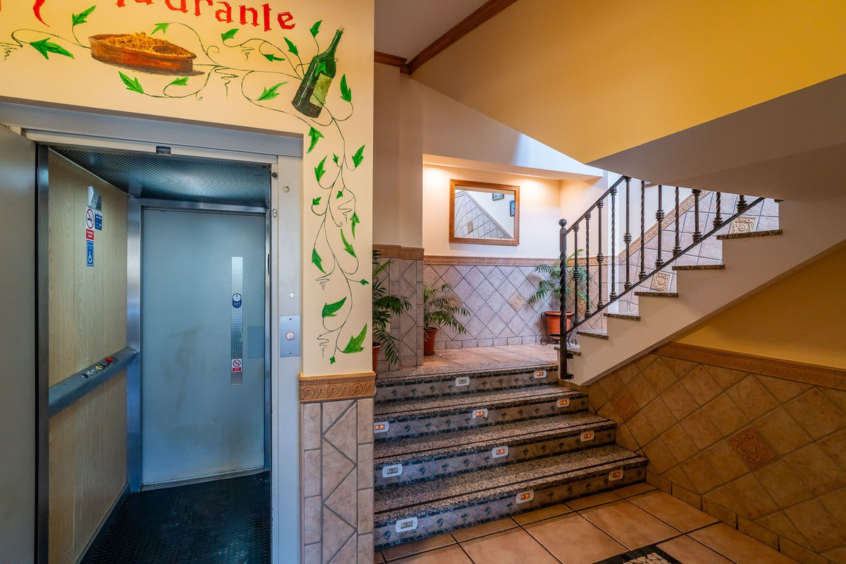 Se vende Restaurante de 1 dormitorios en Costa Del Sol, Málaga, España
