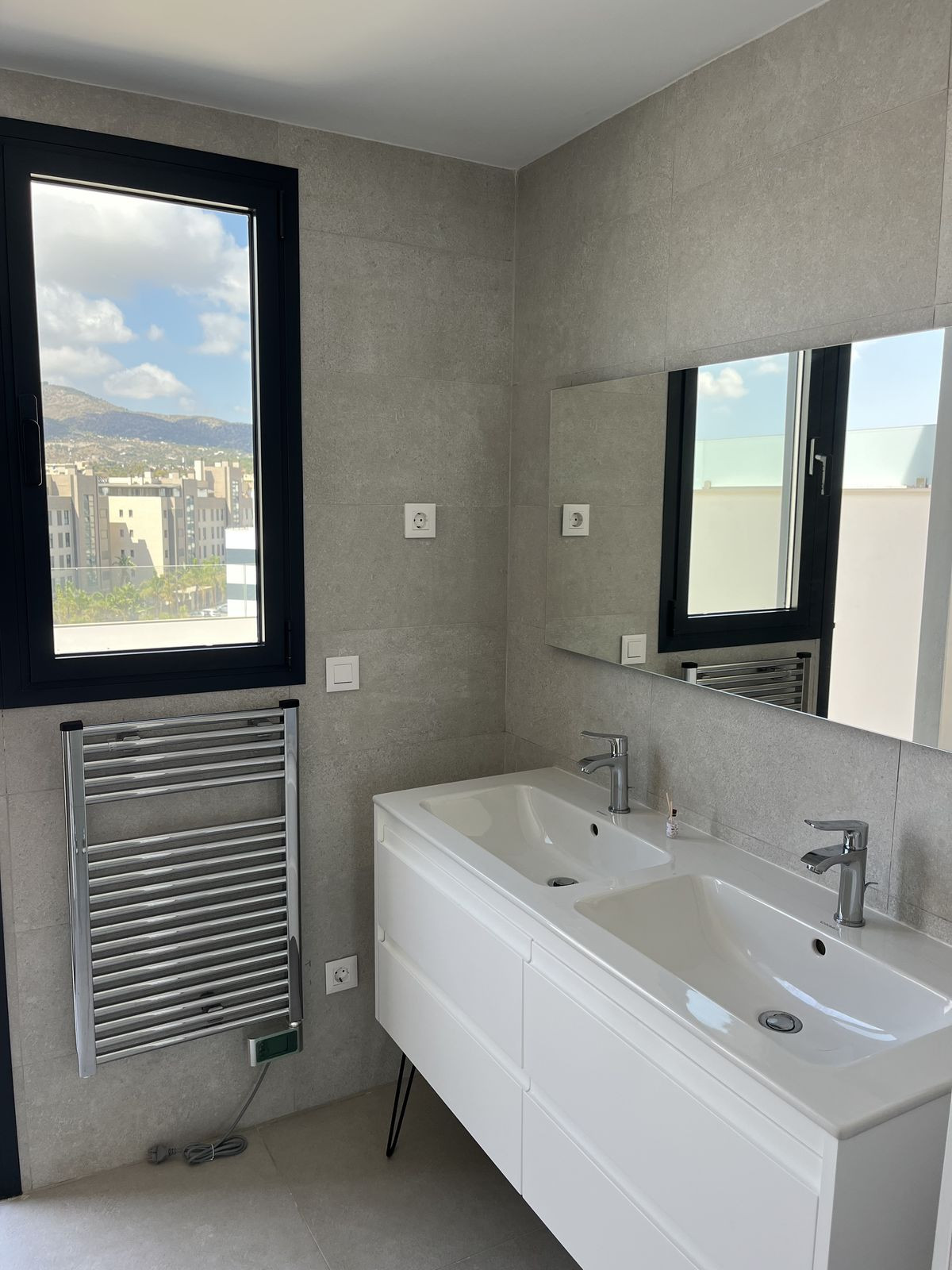 3 Bed Apartment for sale in Torremolinos Costa Del Sol, Málaga, Spain