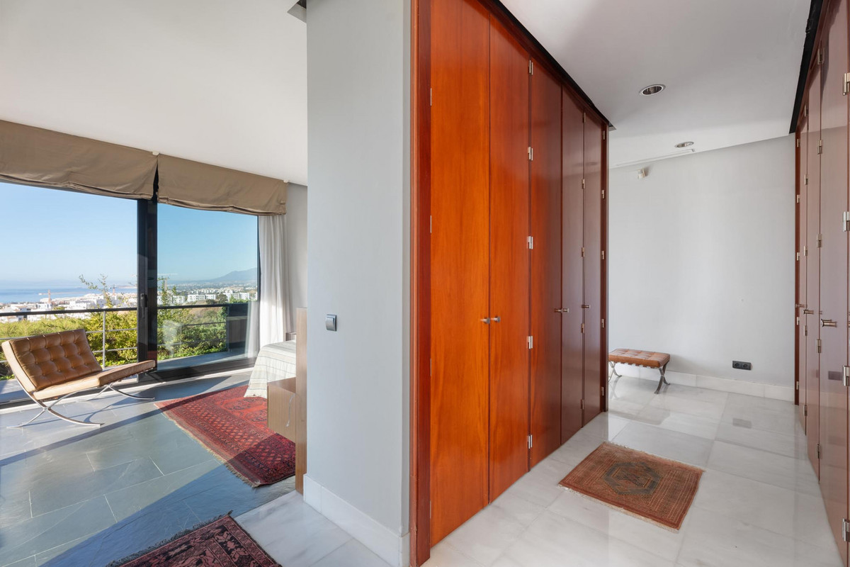 Se vende Villa - Chalet de 5 dormitorios en Costa Del Sol, Málaga, España