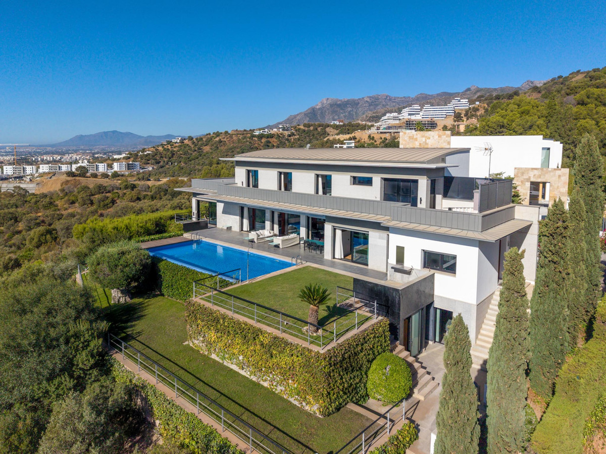 Se vende Villa - Chalet de 5 dormitorios en Costa Del Sol, Málaga, España