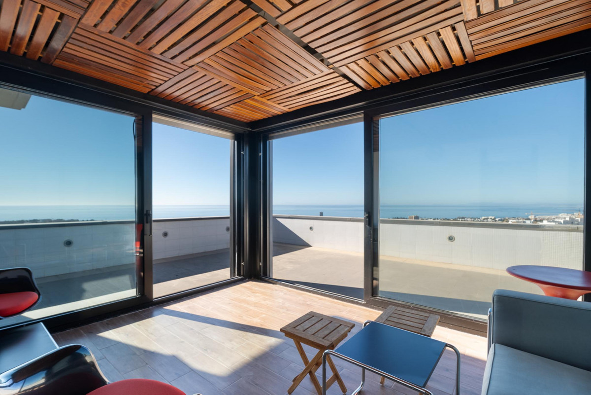 Se vende Villa - Chalet de 5 dormitorios en Costa Del Sol, Málaga, España