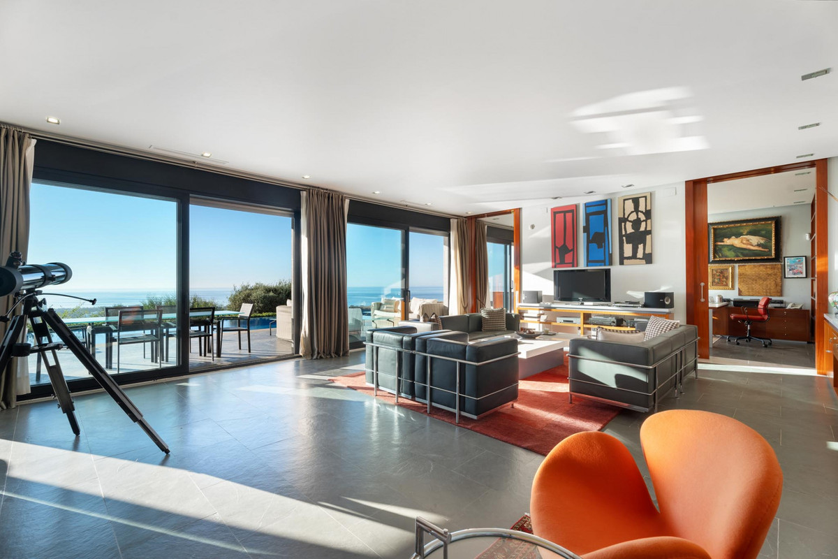 Se vende Villa - Chalet de 5 dormitorios en Costa Del Sol, Málaga, España