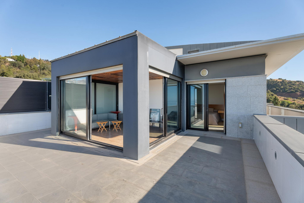 Se vende Villa - Chalet de 5 dormitorios en Costa Del Sol, Málaga, España
