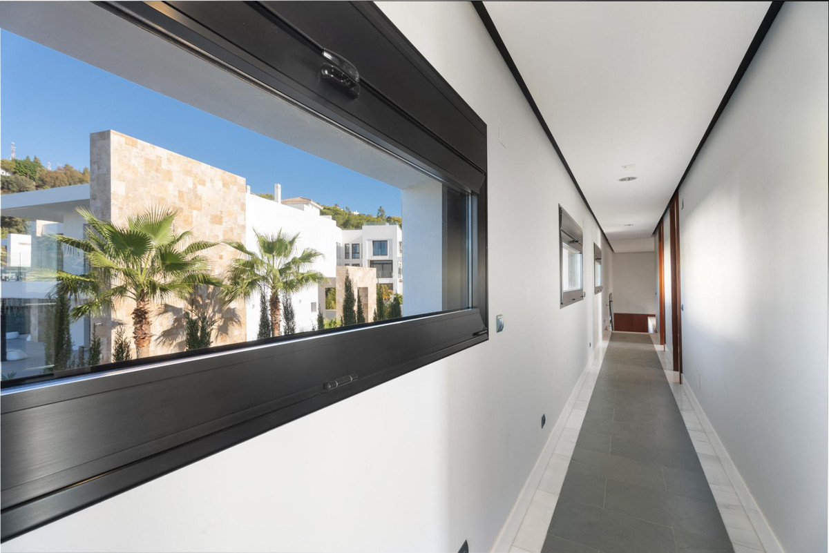 Se vende Villa - Chalet de 5 dormitorios en Costa Del Sol, Málaga, España