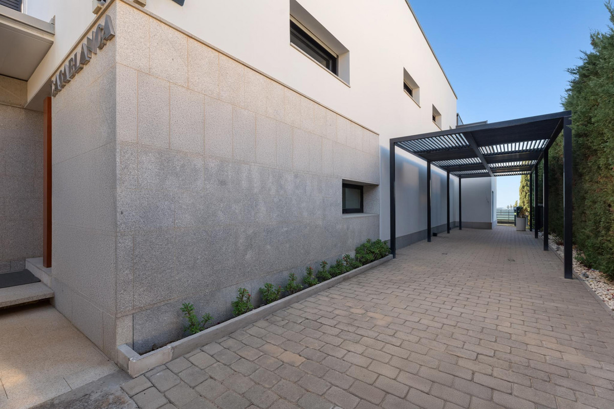 Se vende Villa - Chalet de 5 dormitorios en Costa Del Sol, Málaga, España