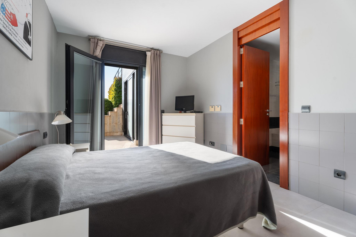 Se vende Villa - Chalet de 5 dormitorios en Costa Del Sol, Málaga, España