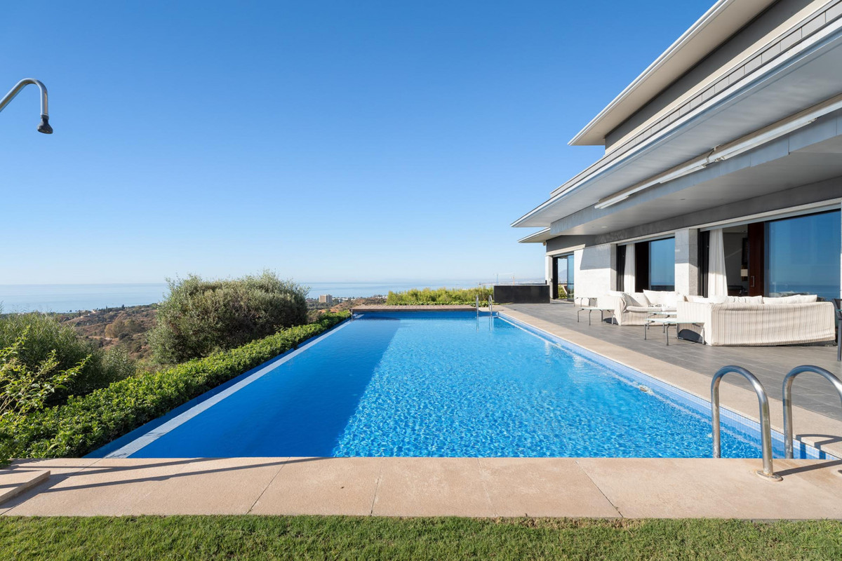 Se vende Villa - Chalet de 5 dormitorios en Costa Del Sol, Málaga, España