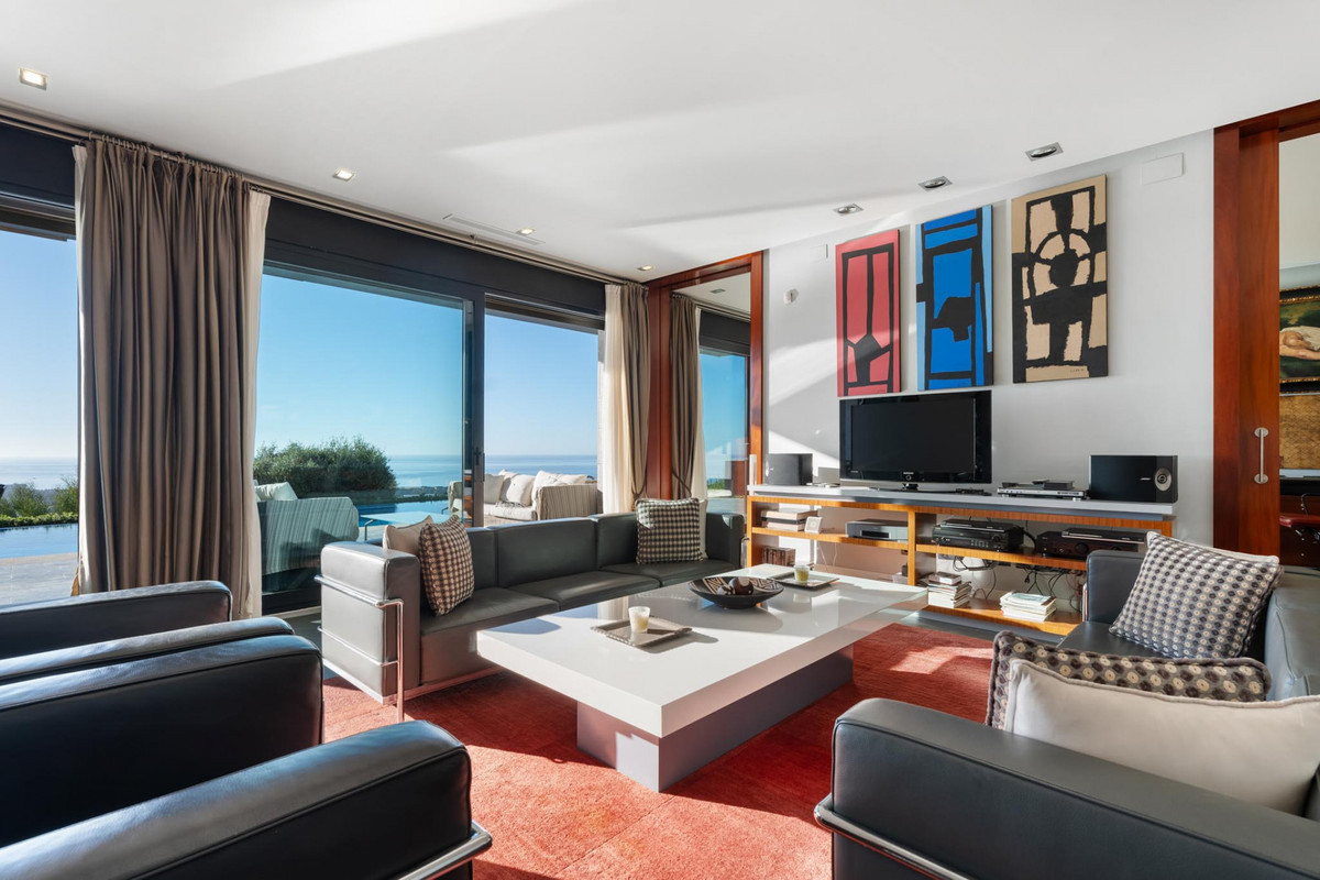 Se vende Villa - Chalet de 5 dormitorios en Costa Del Sol, Málaga, España