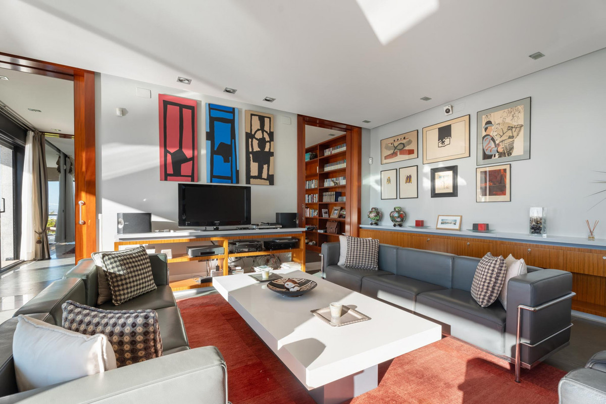 Se vende Villa - Chalet de 5 dormitorios en Costa Del Sol, Málaga, España