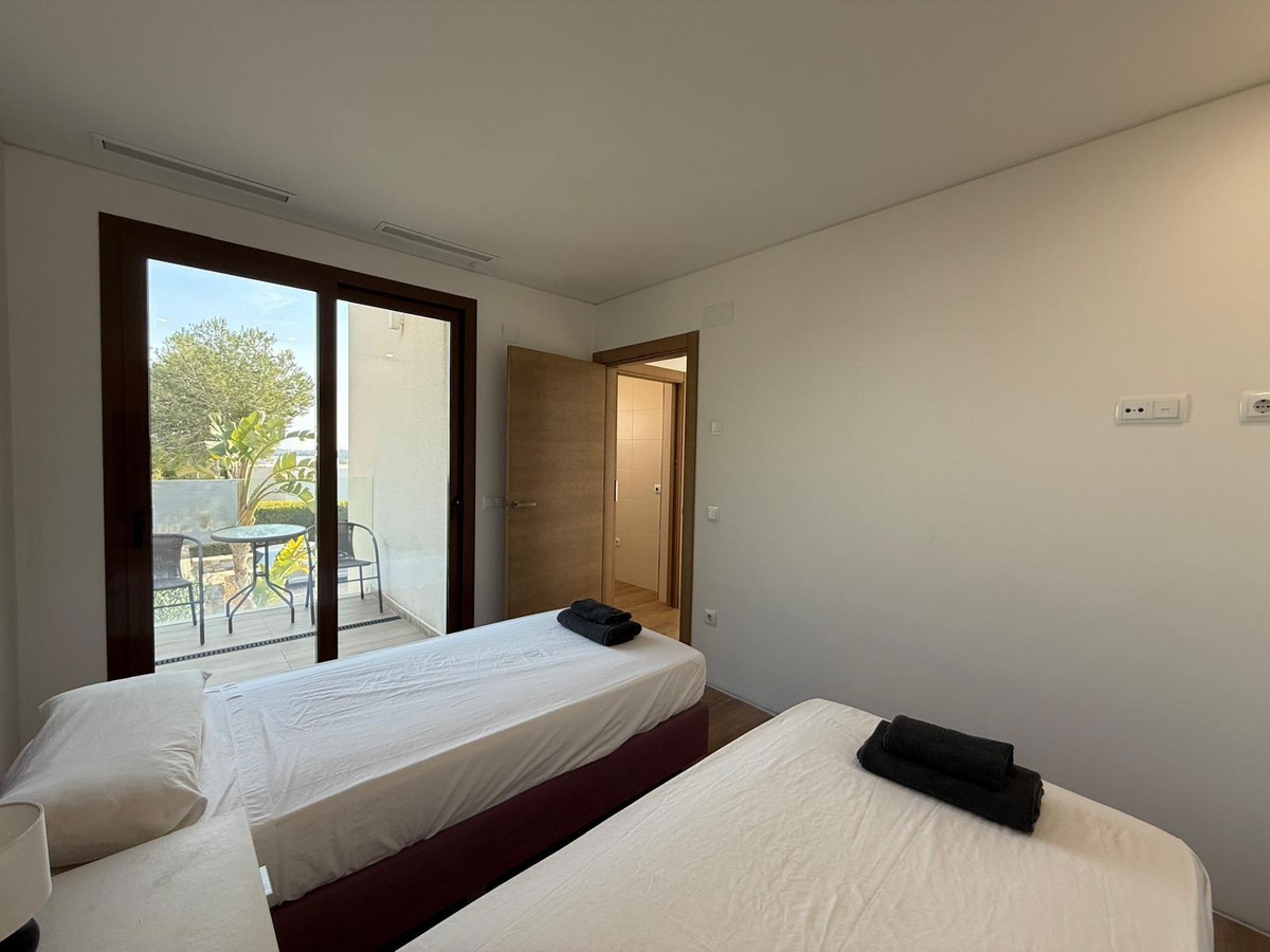 Se vende Villa - Chalet de 3 dormitorios en Costa Blanca, Alicante, España