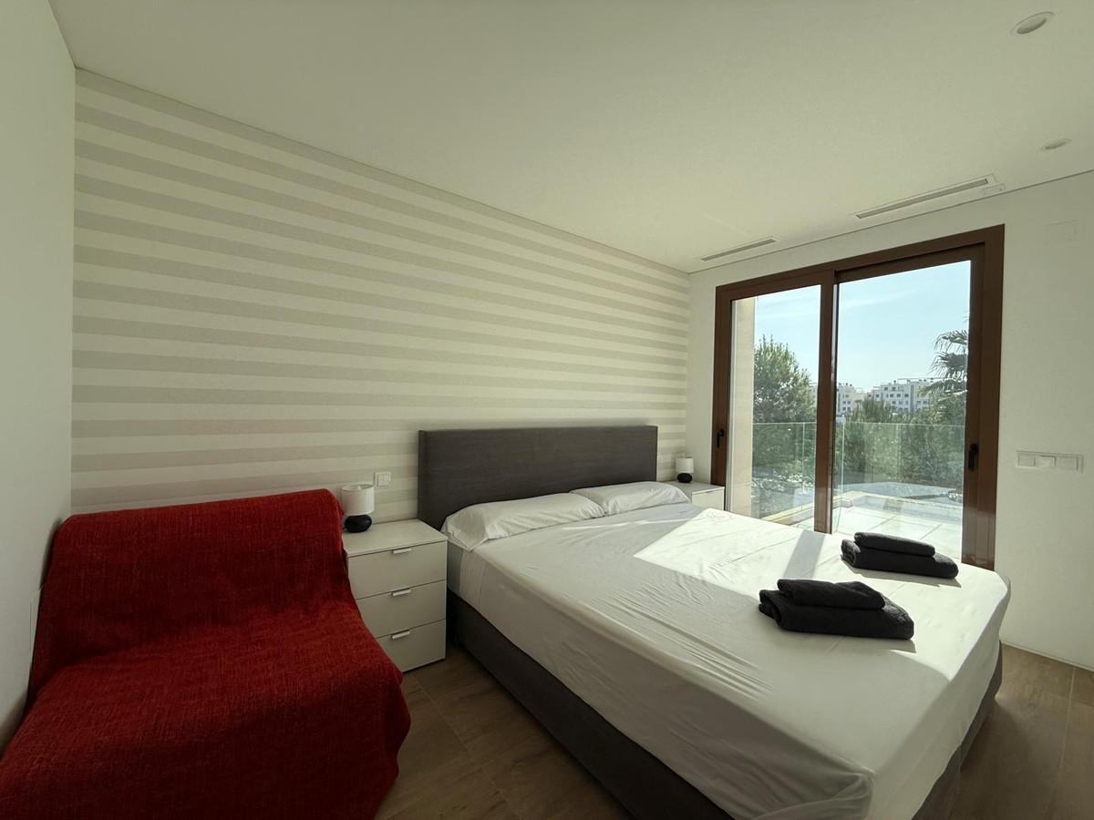 Se vende Villa - Chalet de 3 dormitorios en Costa Blanca, Alicante, España