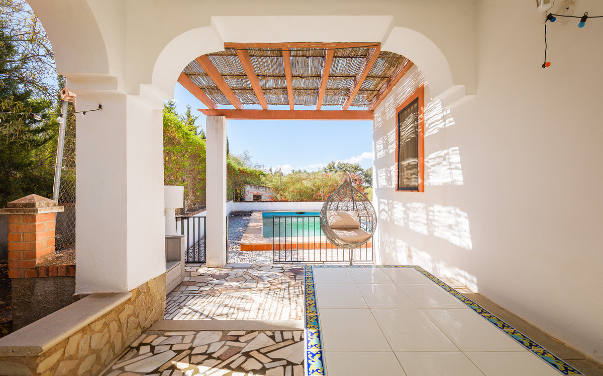 4 Bed Townhouse for sale in Ronda Costa Del Sol, Málaga, Spain