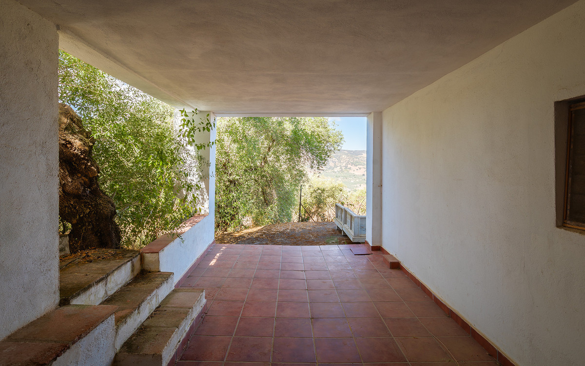 4 Bed Townhouse for sale in Ronda Costa Del Sol, Málaga, Spain