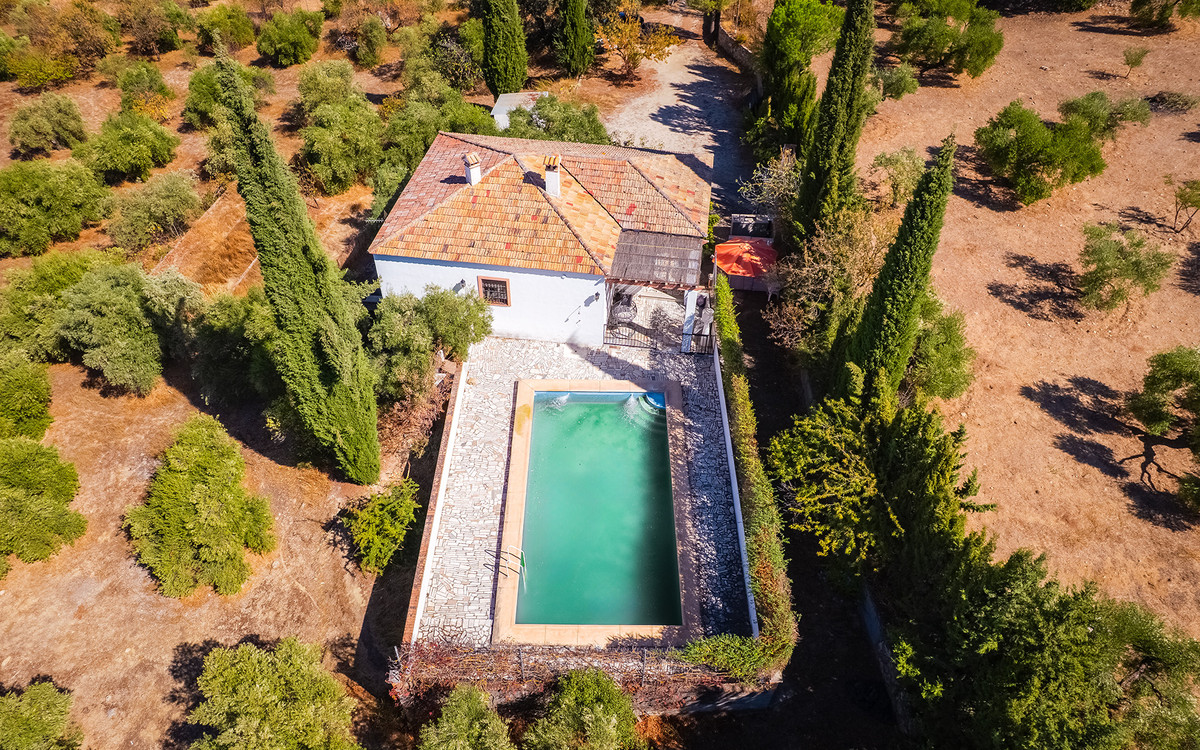4 Bed Townhouse for sale in Ronda Costa Del Sol, Málaga, Spain