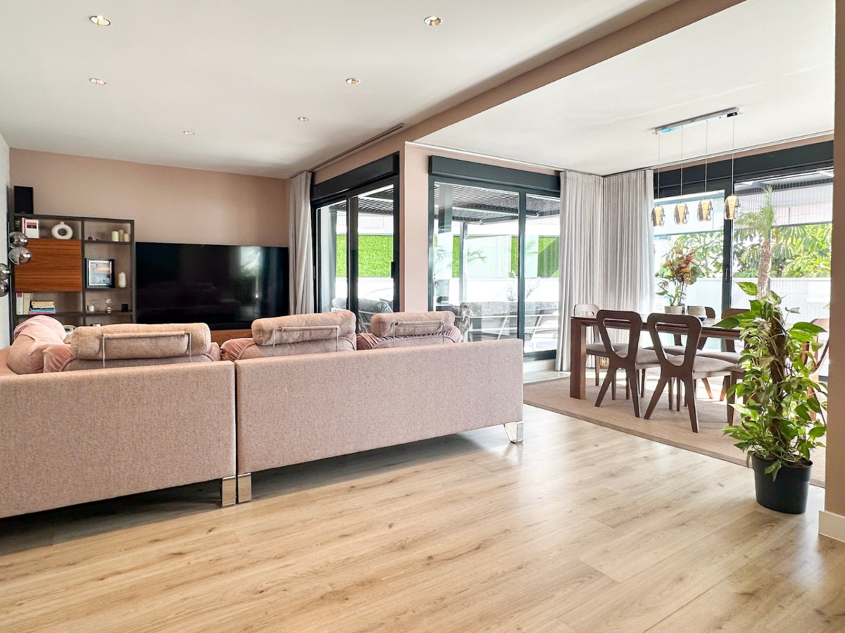 3 Bed Apartment for sale in Torremolinos Costa Del Sol, Málaga, Spain
