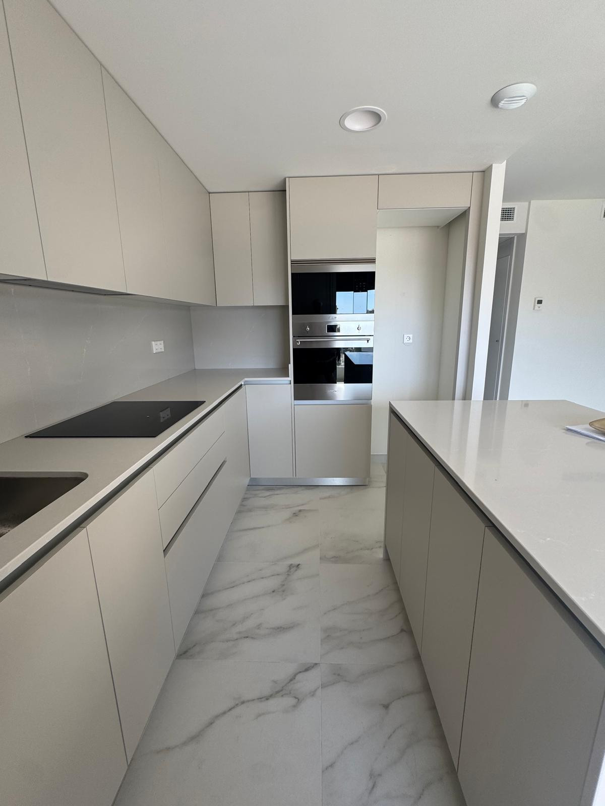 2 Bed Apartment for sale in Estepona Costa Del Sol, Málaga, Spain