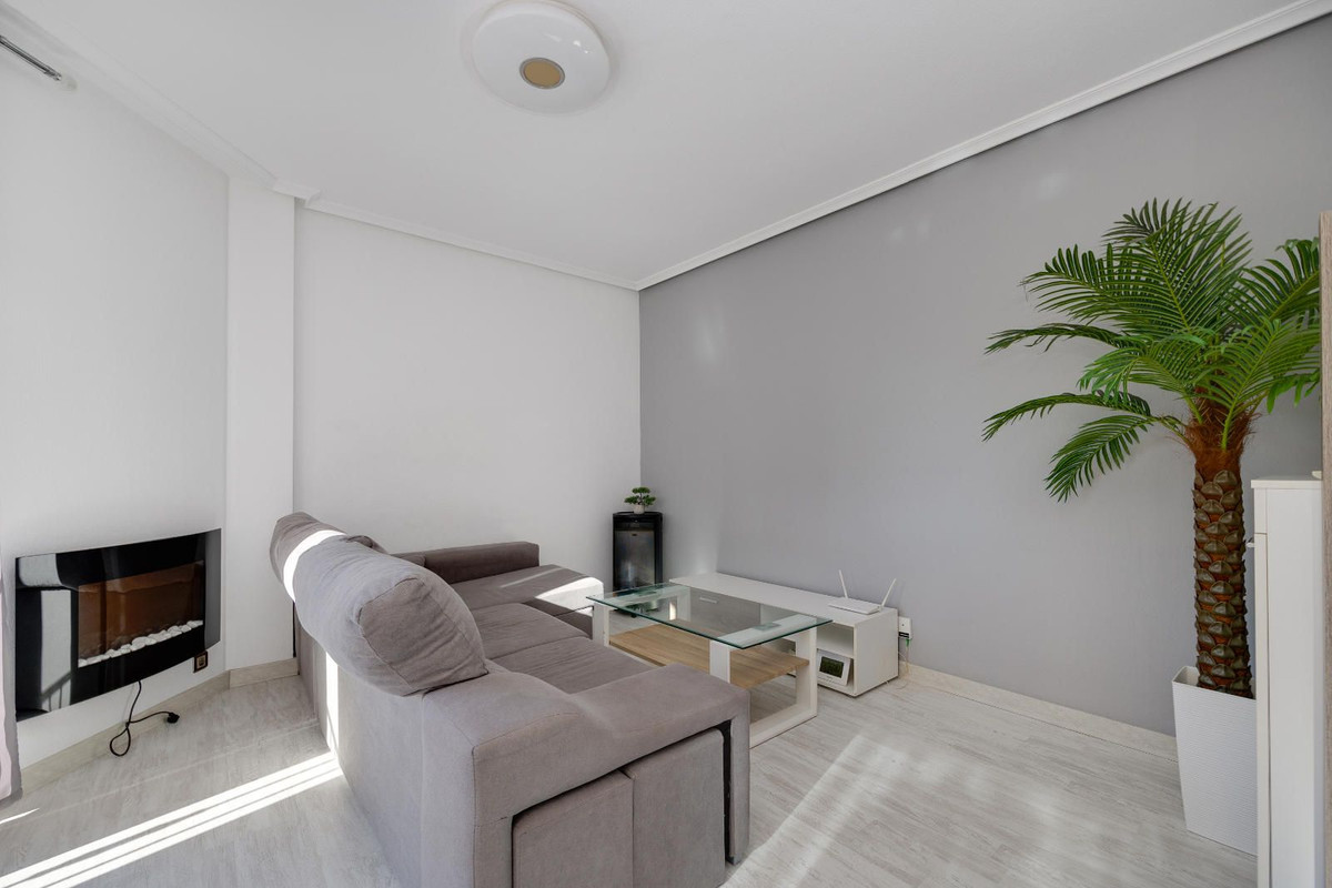 Se vende Ático de 2 dormitorios en Costa Blanca, Alicante, España