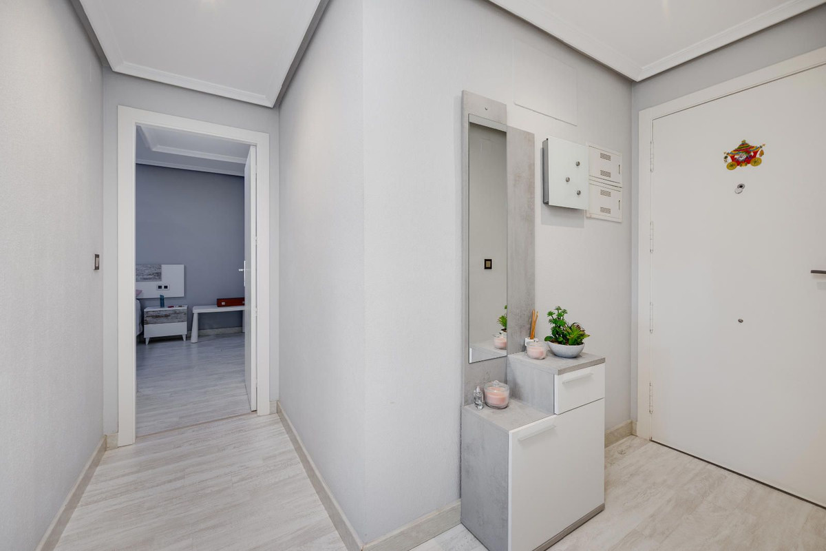 Se vende Ático de 2 dormitorios en Costa Blanca, Alicante, España