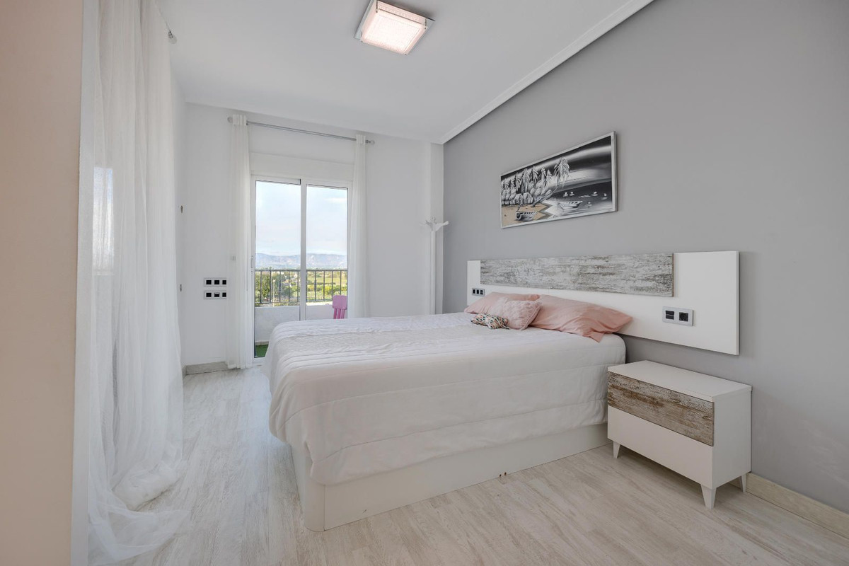 Se vende Ático de 2 dormitorios en Costa Blanca, Alicante, España