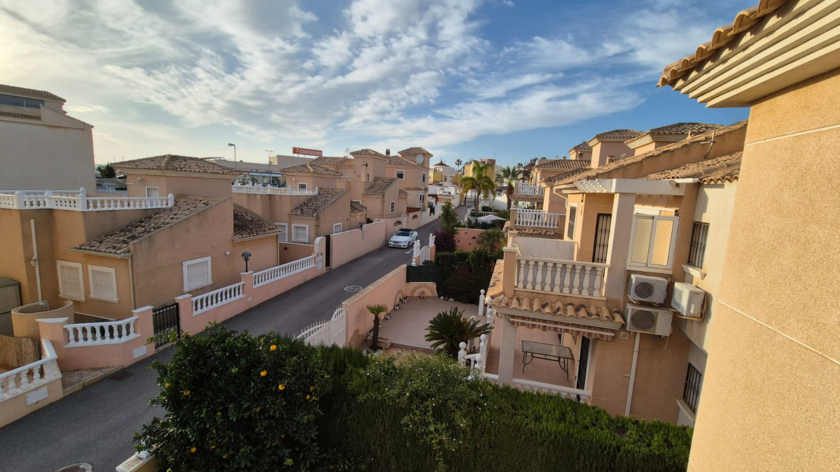 Se vende Villa - Chalet de 2 dormitorios en Costa Blanca, Alicante, España