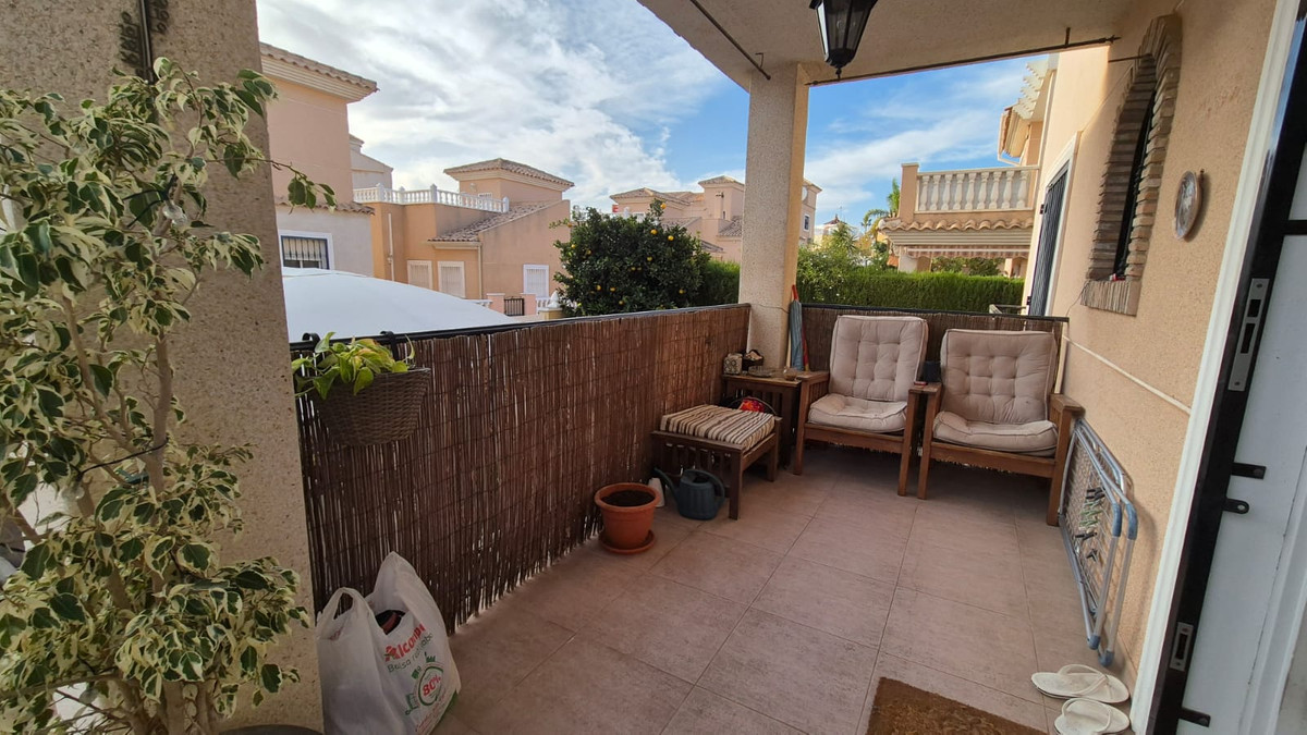 Se vende Villa - Chalet de 2 dormitorios en Costa Blanca, Alicante, España
