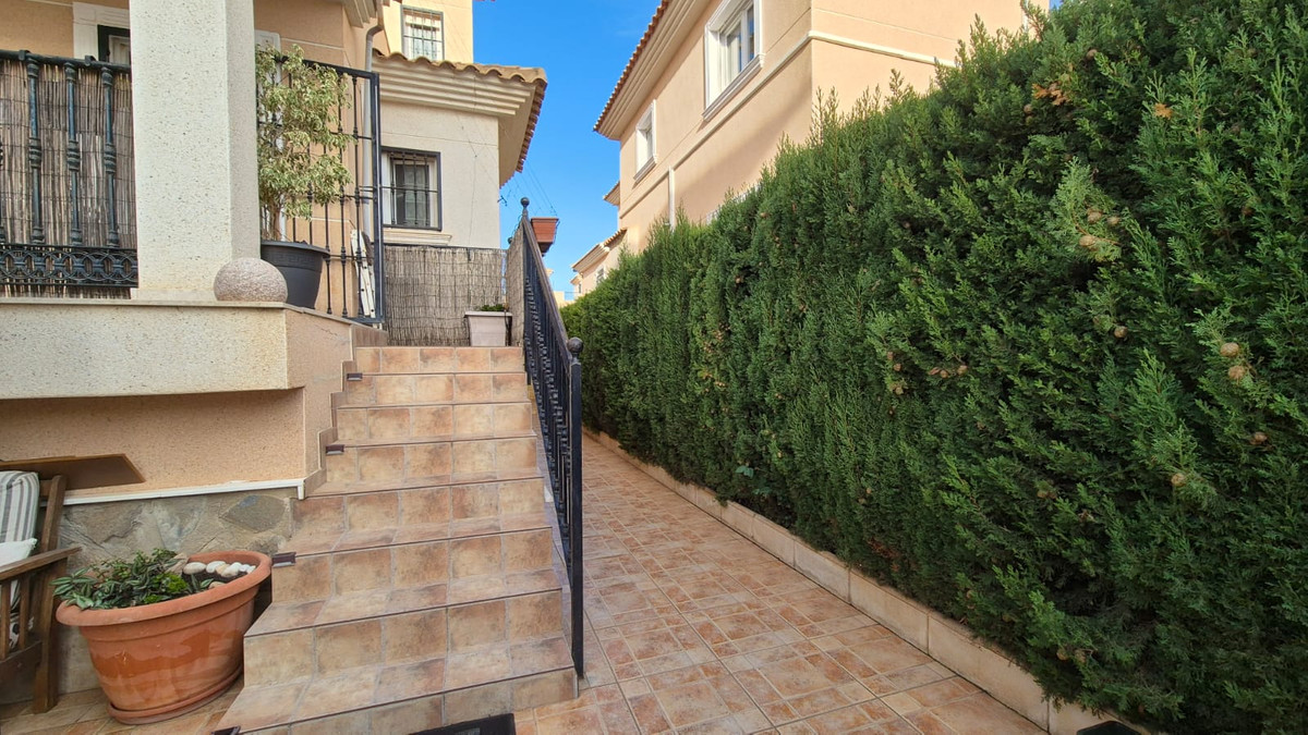Se vende Villa - Chalet de 2 dormitorios en Costa Blanca, Alicante, España