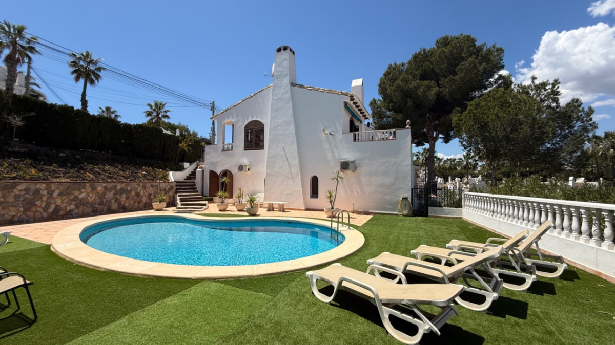 4 Bed Townhouse for sale in Orihuela Costa Blanca, Alicante, Spain