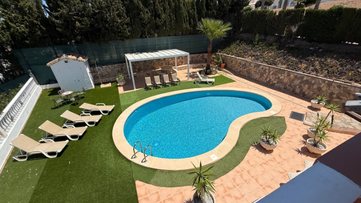 4 Bed Townhouse for sale in Orihuela Costa Blanca, Alicante, Spain