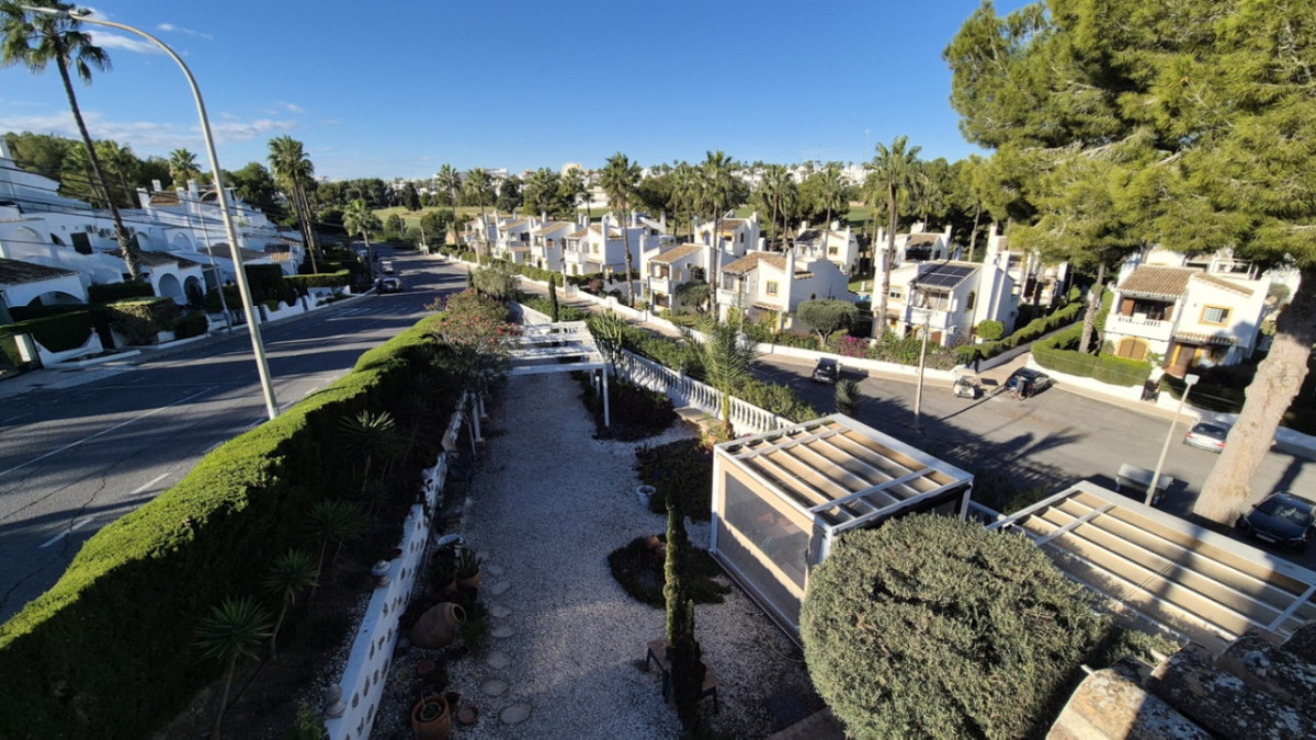 4 Bed Townhouse for sale in Orihuela Costa Blanca, Alicante, Spain