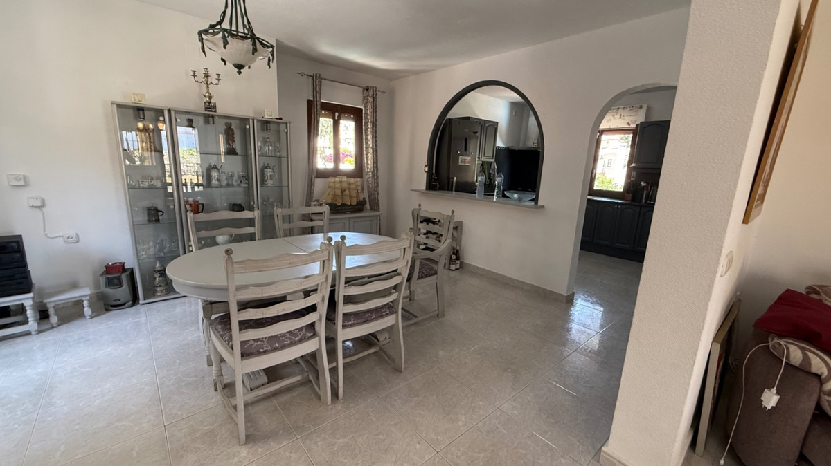 6 Bed Townhouse for sale in Orihuela Costa Blanca, Alicante, Spain