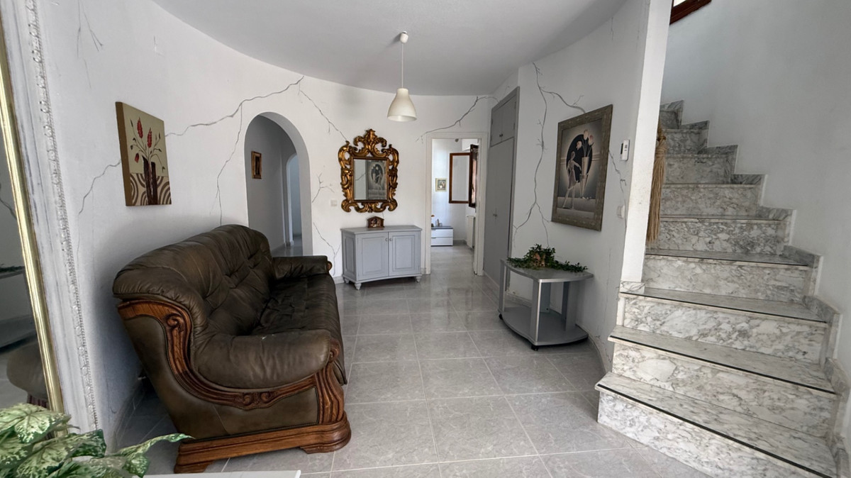 6 Bed Townhouse for sale in Orihuela Costa Blanca, Alicante, Spain
