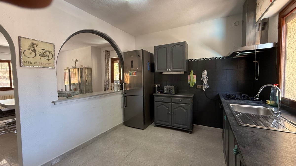 6 Bed Townhouse for sale in Orihuela Costa Blanca, Alicante, Spain