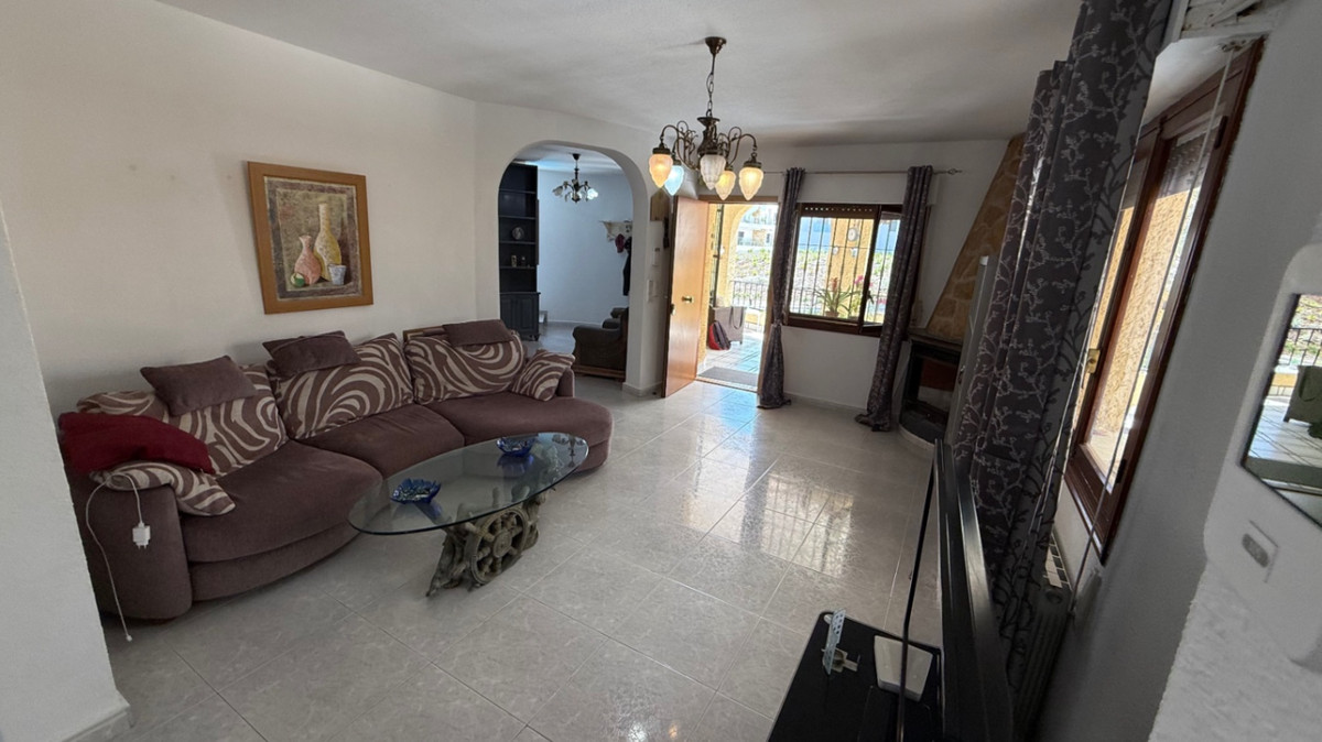 6 Bed Townhouse for sale in Orihuela Costa Blanca, Alicante, Spain