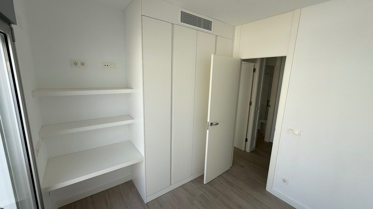 Se vende Villa - Chalet de 5 dormitorios en Costa Blanca, Alicante, España