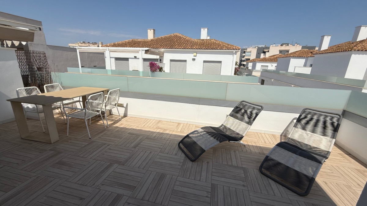 Se vende Villa - Chalet de 5 dormitorios en Costa Blanca, Alicante, España